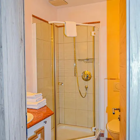 Ailwaldhof Parkhotel & فندق